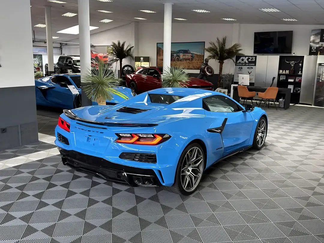 Corvette Z06 Competition Convertible - Thumbnail 10