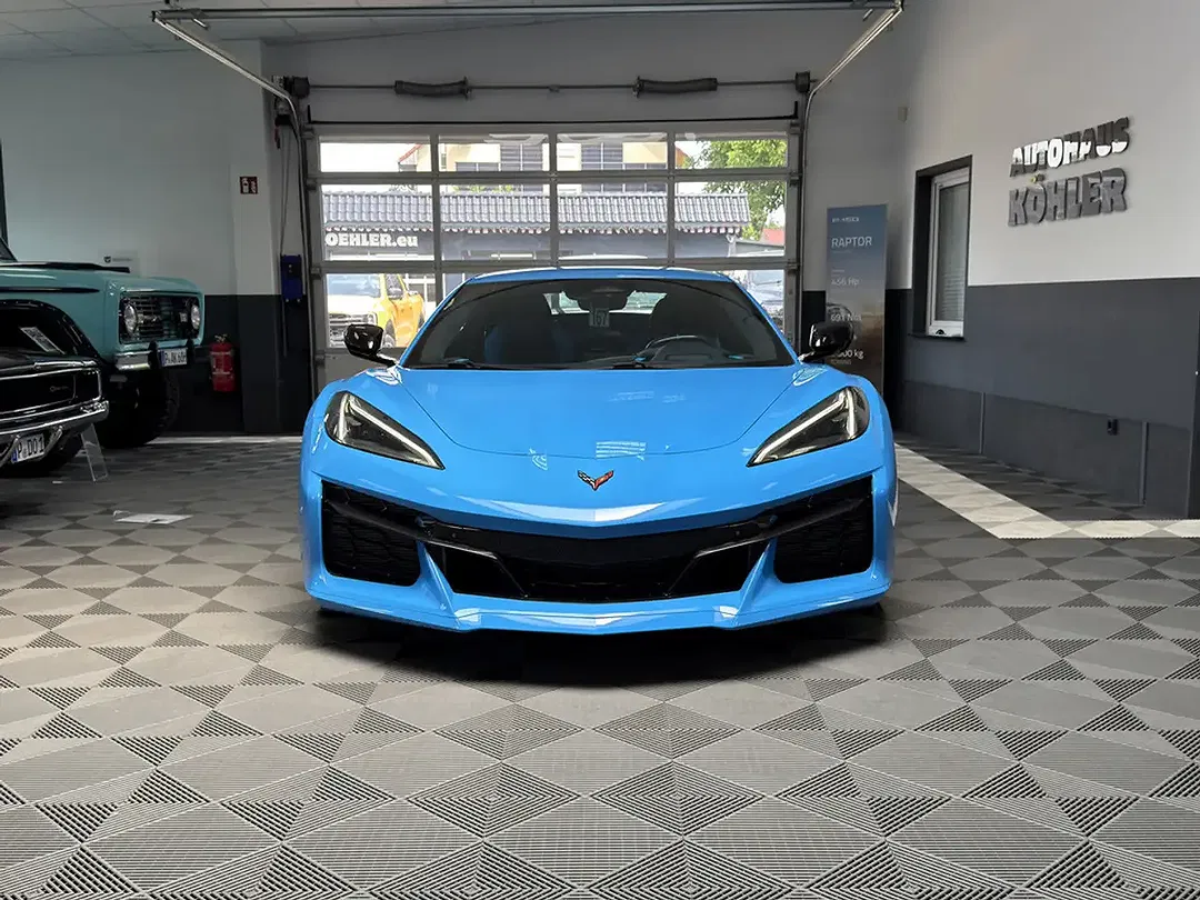 Corvette Z06 Competition Convertible - Thumbnail 4