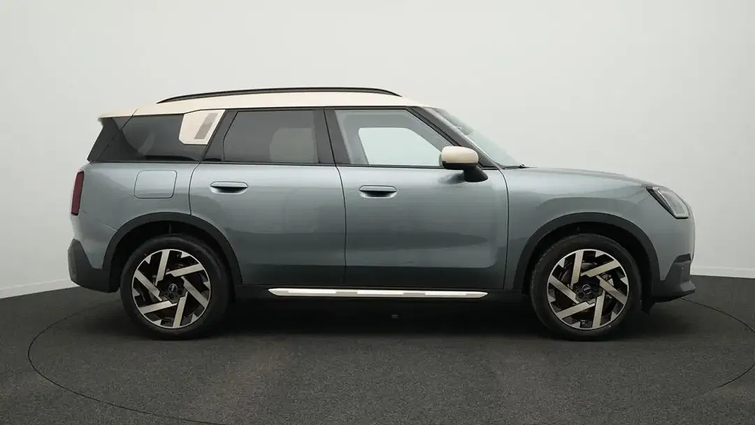 MINI Countryman C Favoured Trim - Thumbnail 3