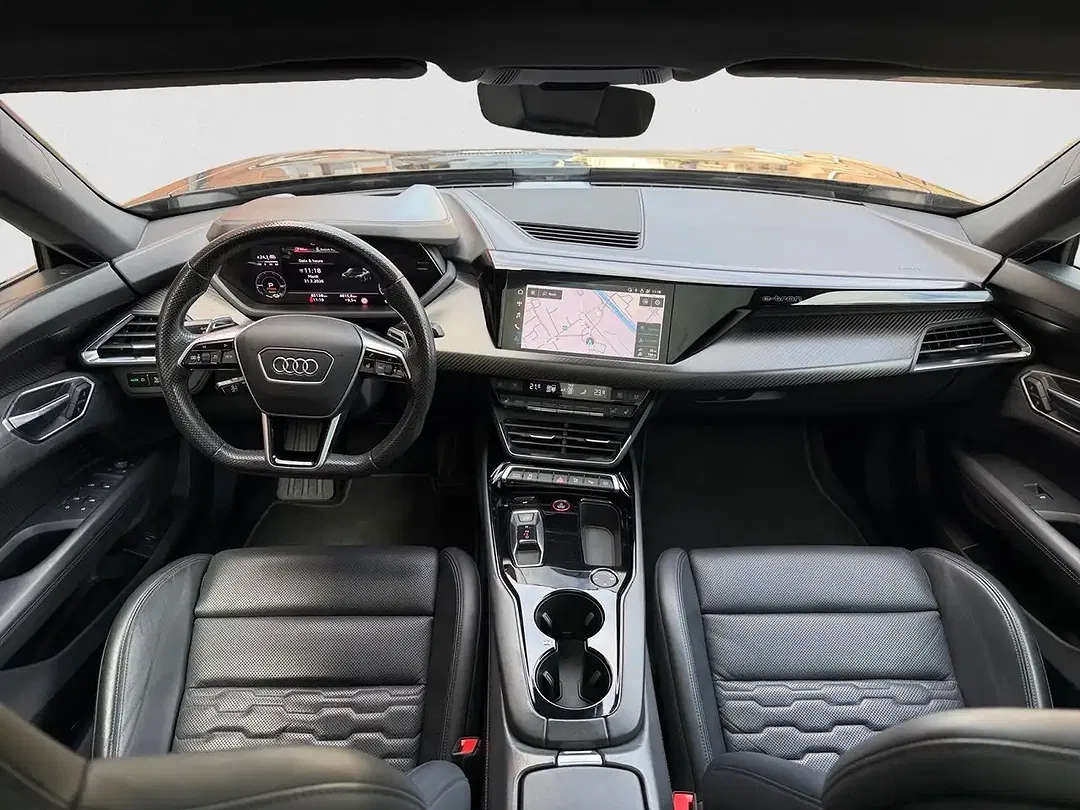 Audi e-tron GT - Thumbnail 11