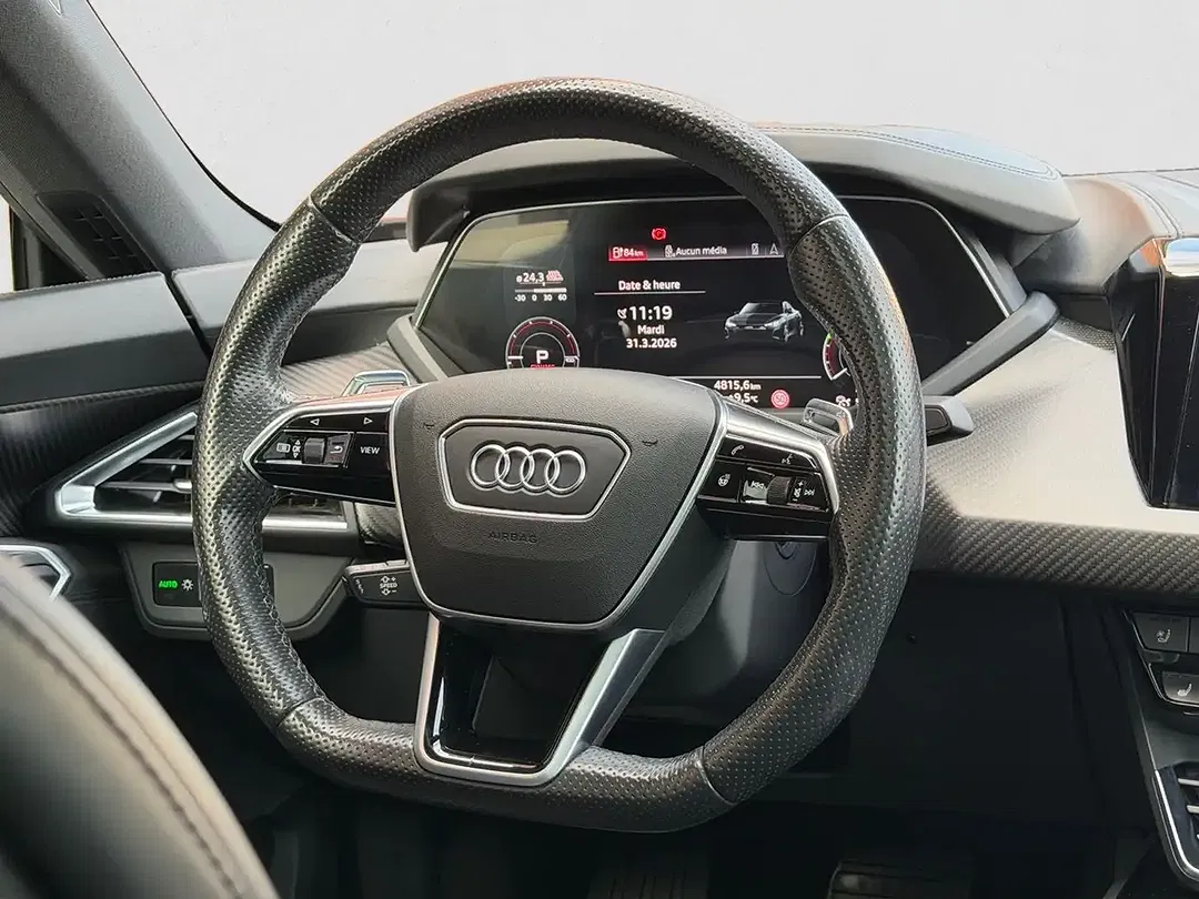 Audi e-tron GT - Thumbnail 12