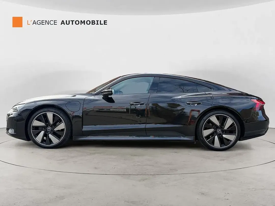 Audi e-tron GT - Thumbnail 3