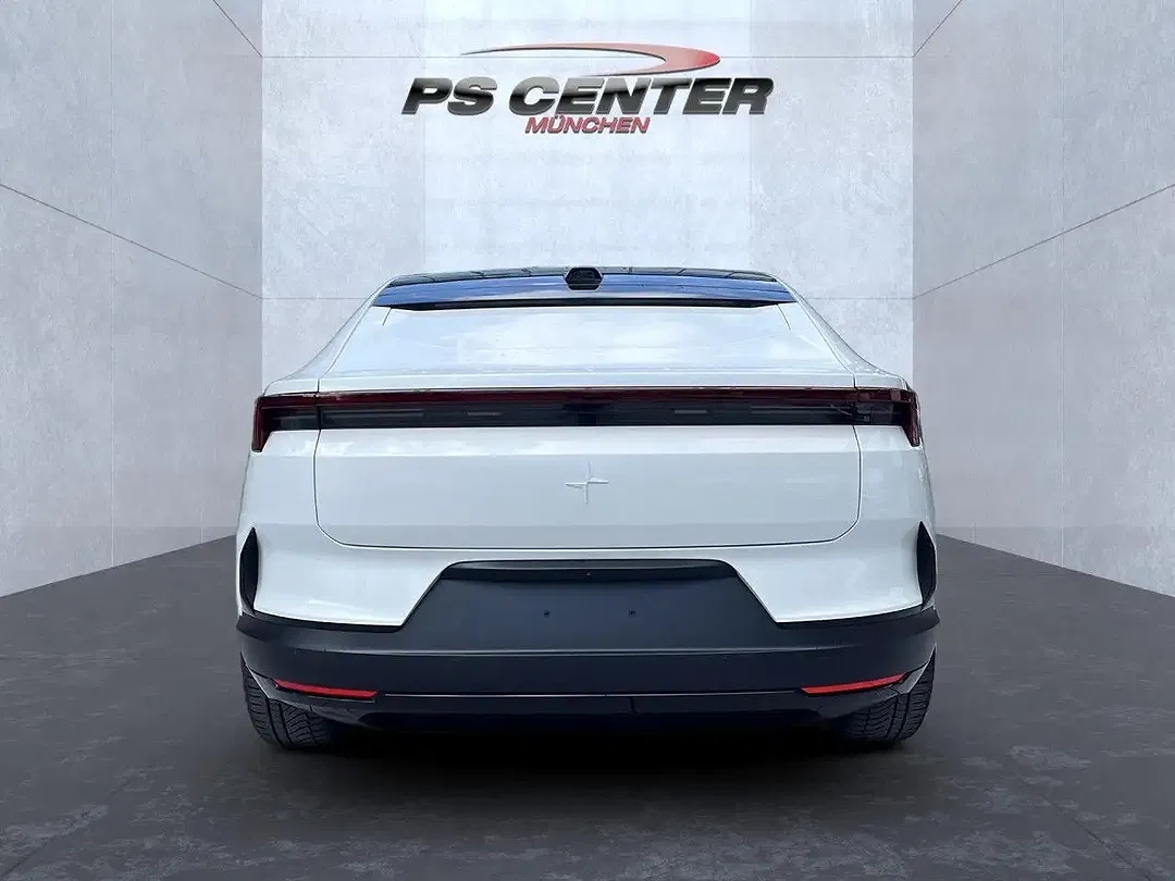 Polestar 4 - Thumbnail 7