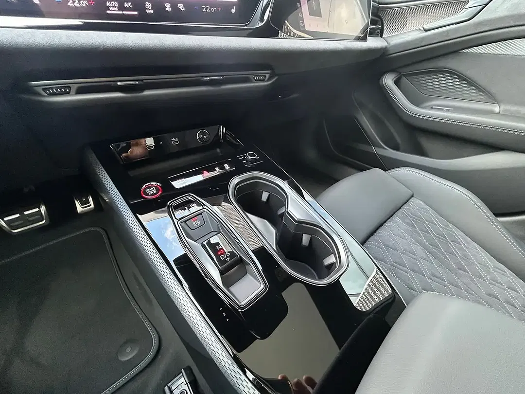 Audi A6 V6 TDI quattro S line - Thumbnail 11