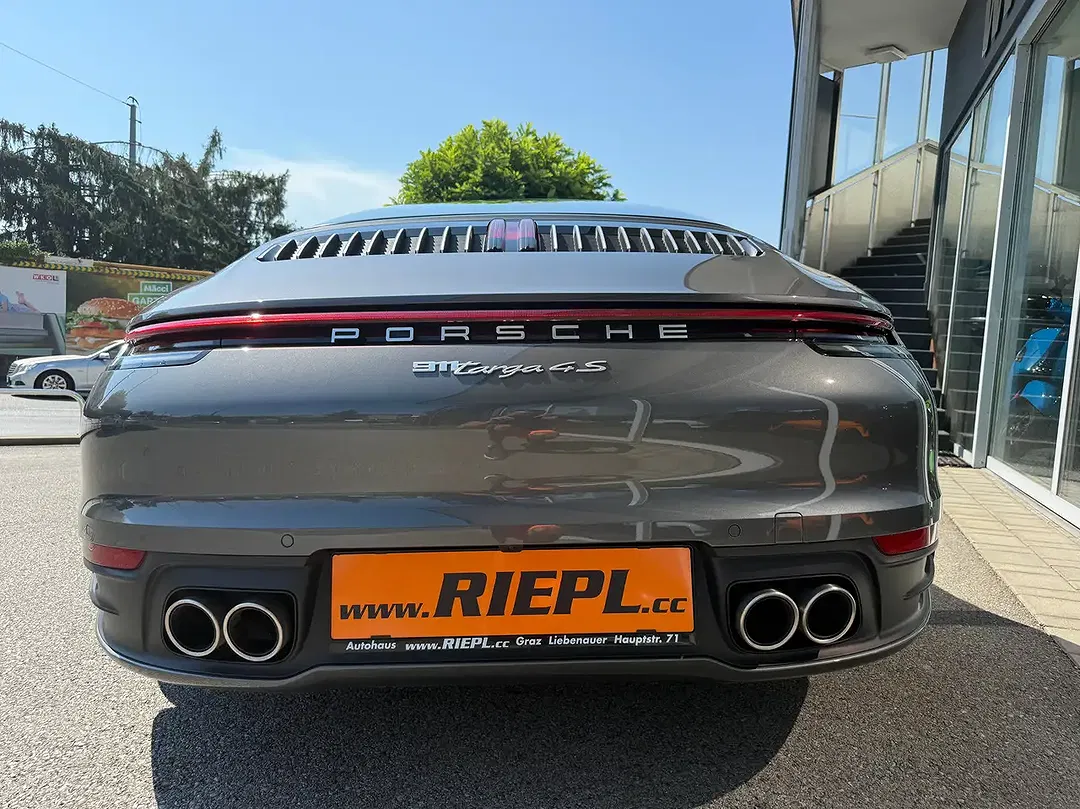 Porsche 911 Targa 4 S - Thumbnail 3
