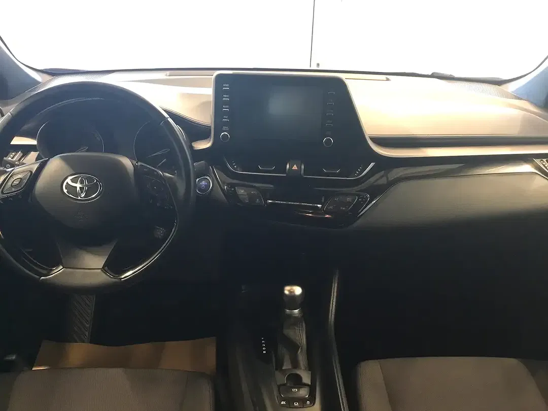 Toyota C-HR - Thumbnail 11