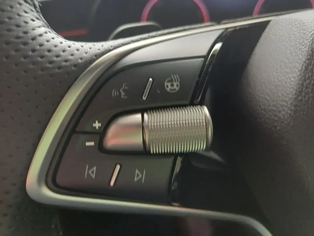 Skoda Kamiq 1.0 TSI DSG Monte Carlo - Thumbnail 8
