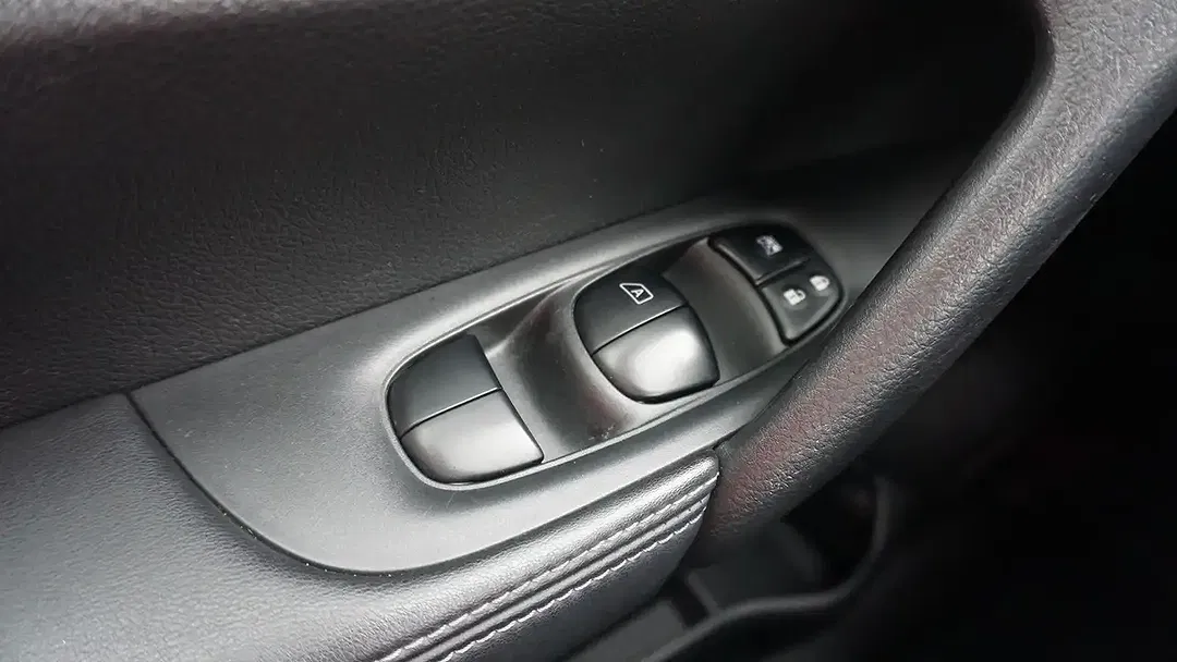 Nissan X-Trail Tekna - Thumbnail 16
