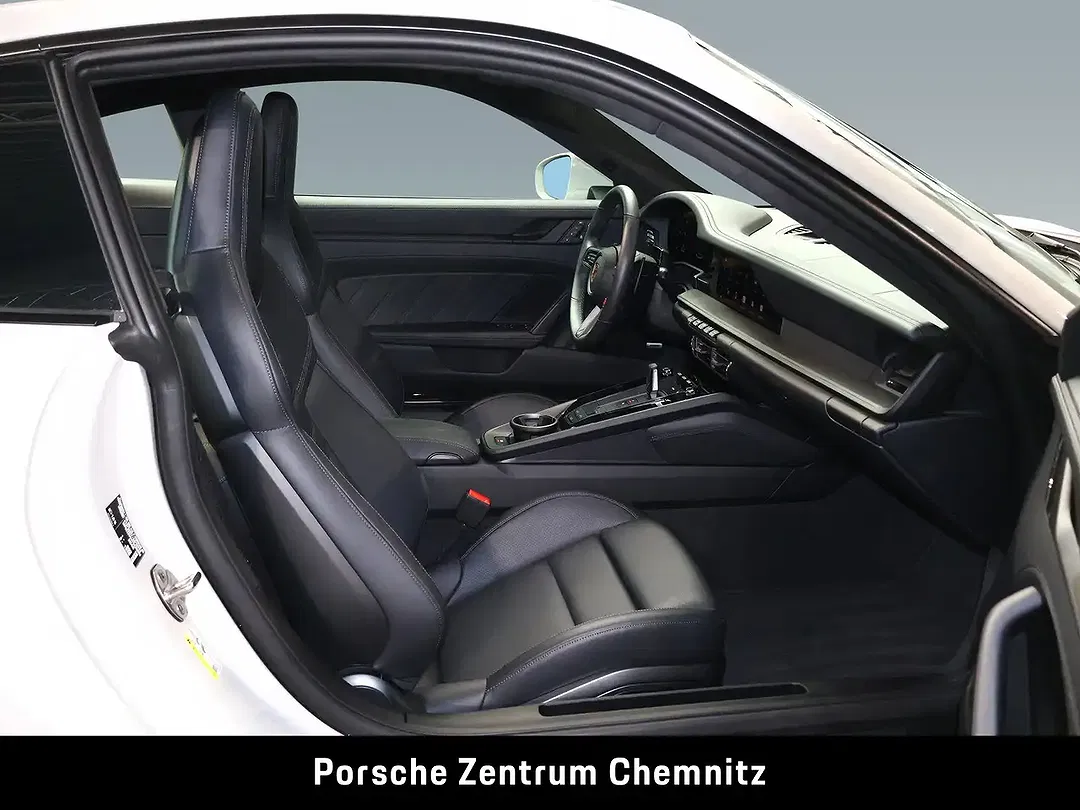 Porsche 911 EV Carrera GTS - Thumbnail 13