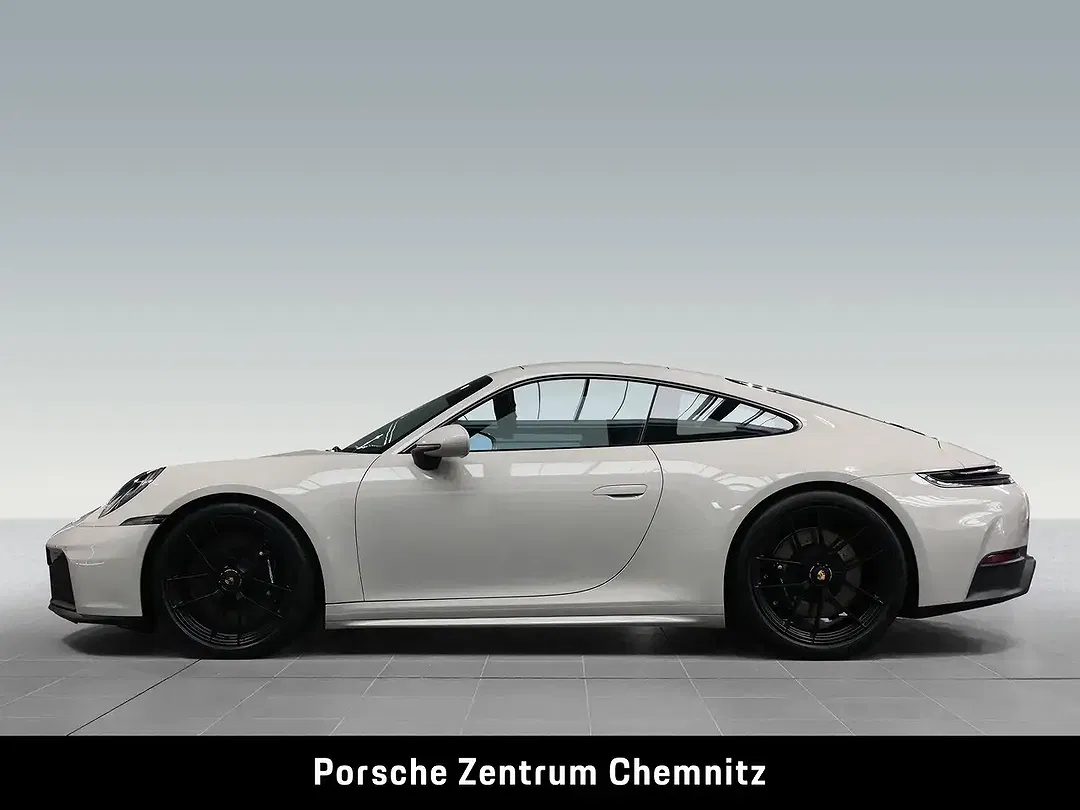 Porsche 911 EV Carrera GTS - Thumbnail 2