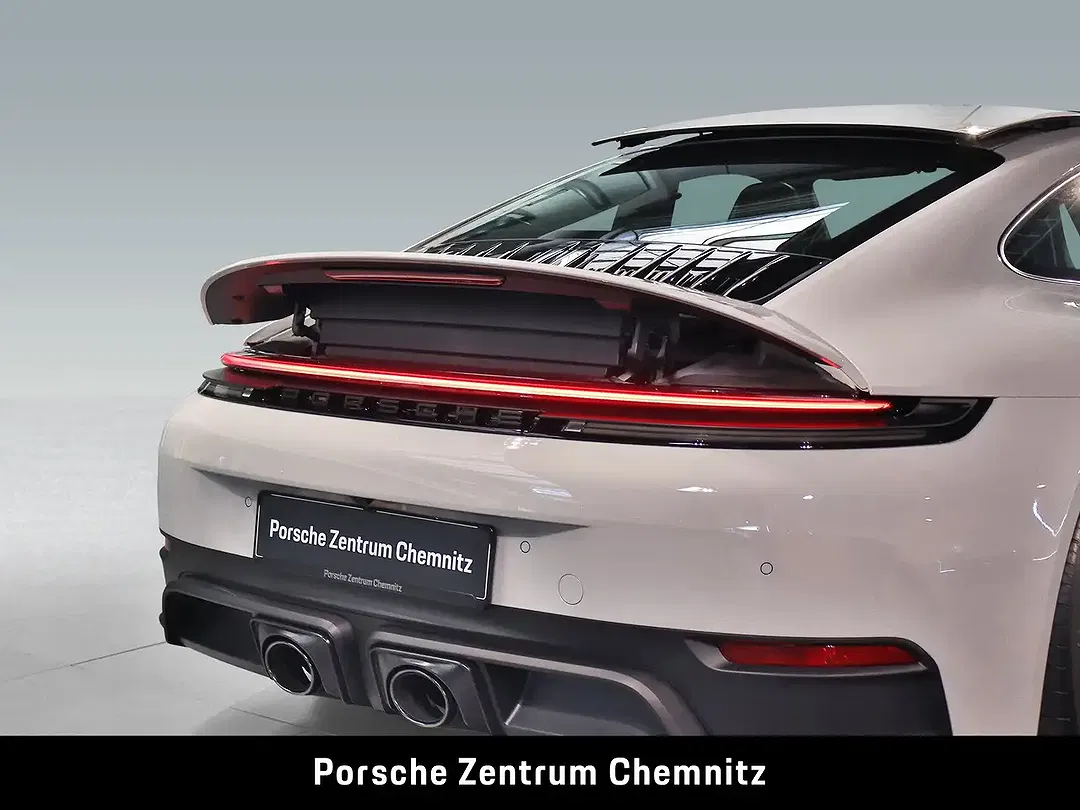 Porsche 911 EV Carrera GTS - Thumbnail 38