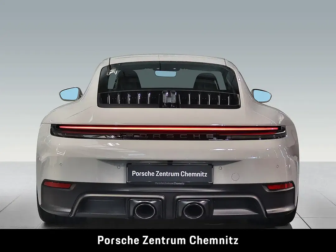 Porsche 911 EV Carrera GTS - Thumbnail 5