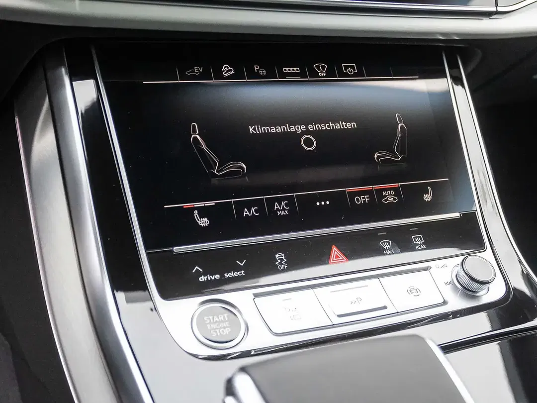 Audi Q8 TFSI e quattro S line - Thumbnail 12