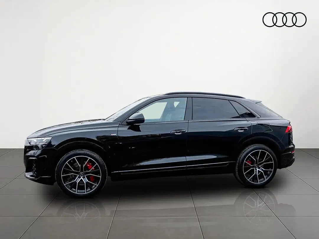 Audi Q8 TFSI e quattro S line - Thumbnail 3