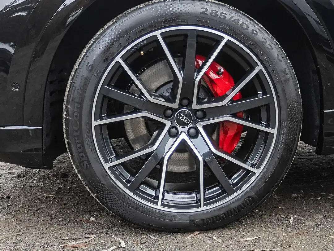 Audi Q8 TFSI e quattro S line - Thumbnail 6
