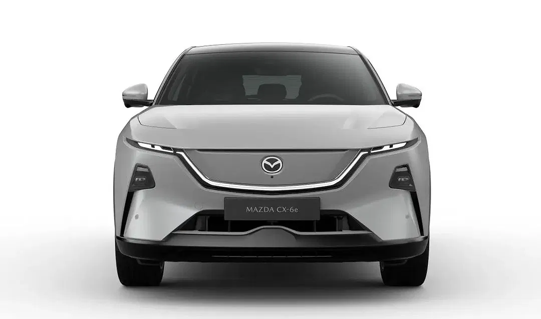 Mazda CX-6e Takumi - Thumbnail 8