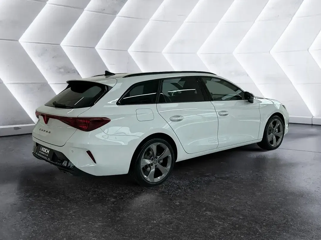 CUPRA Leon 2.0 TSI DSG 4Drive Sportstourer - Thumbnail 2