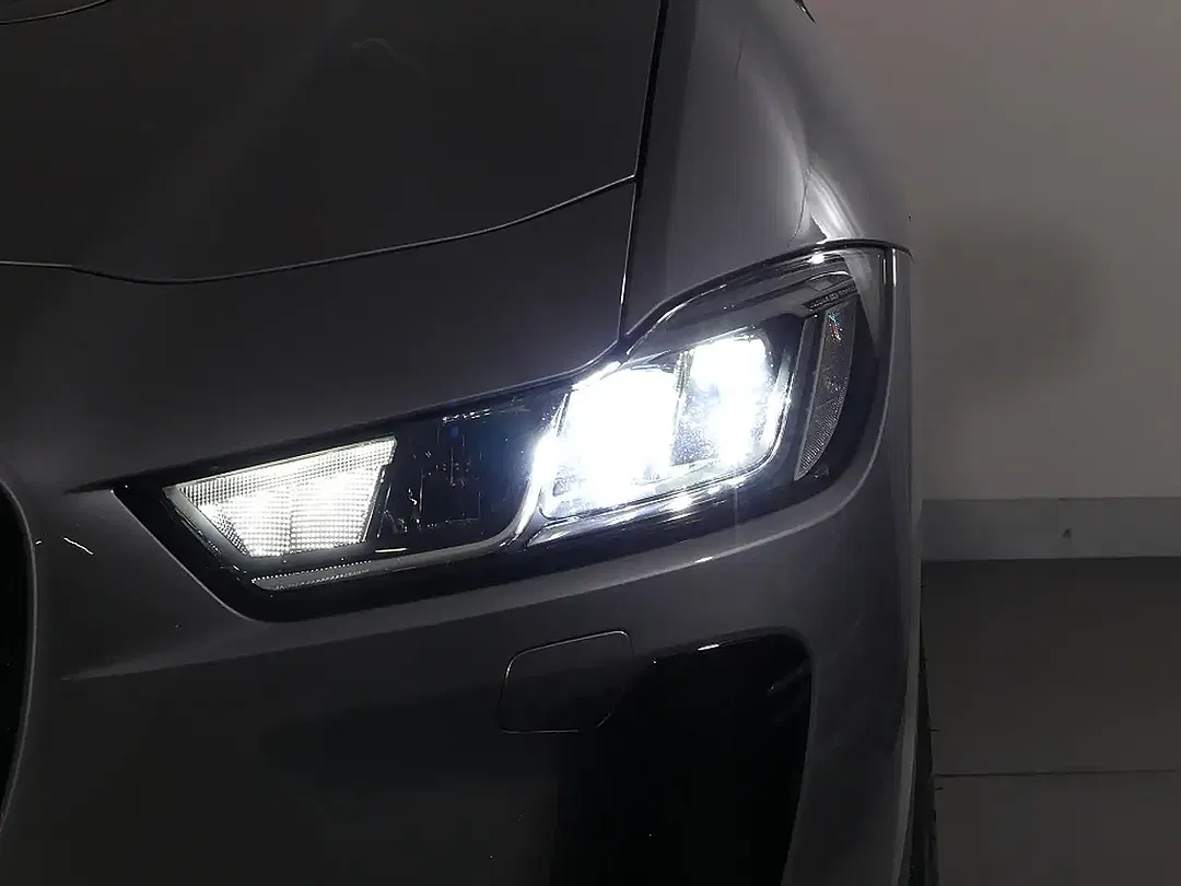 Jaguar I-Pace EV 4x4 Edition - Thumbnail 8