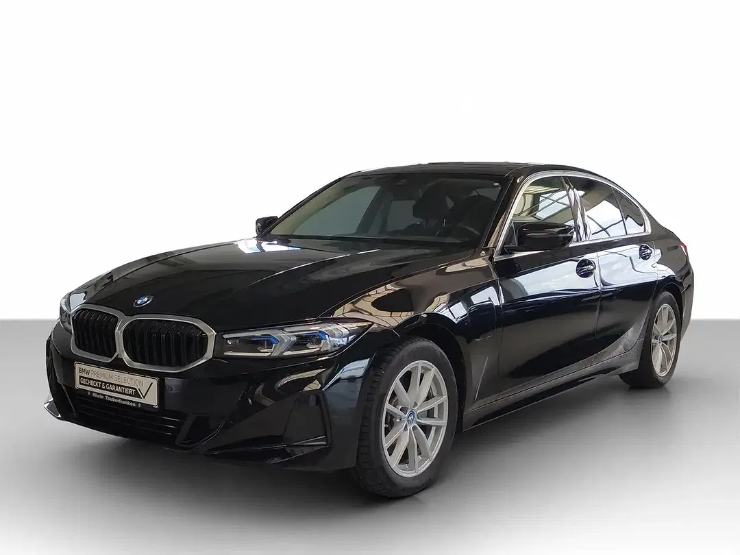 BMW 330 xDrive - Thumbnail 1