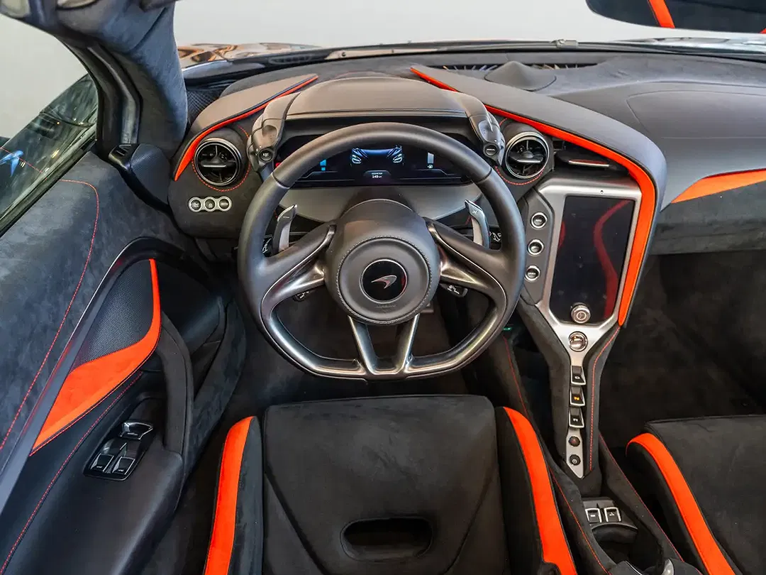 McLaren 750S - Thumbnail 23