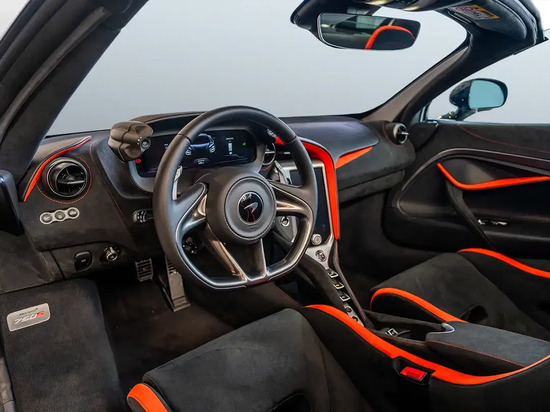 McLaren 750S - Thumbnail 6