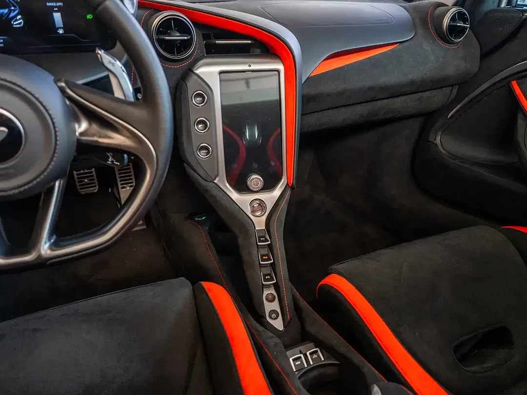 McLaren 750S - Thumbnail 8