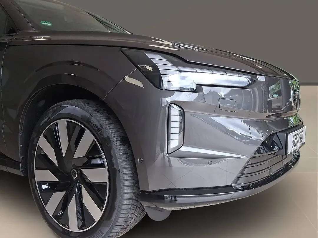 Volvo EX90 Twin Motor Plus Executive Edition - Thumbnail 11