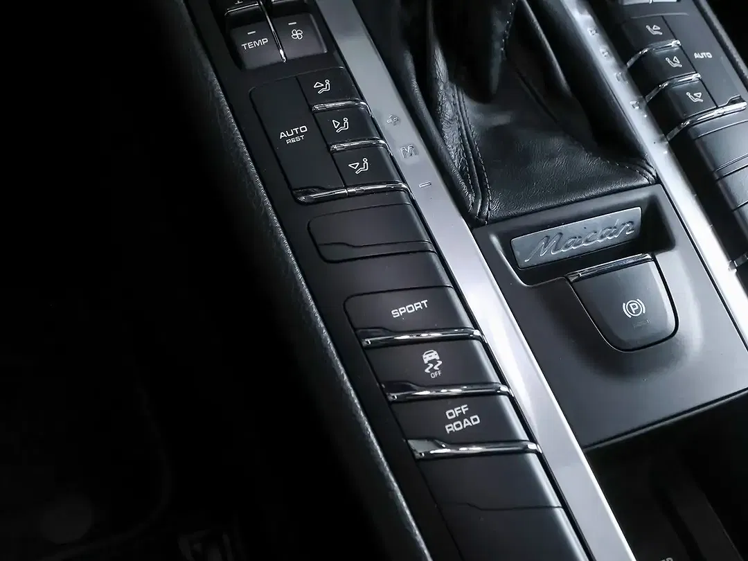 Porsche Macan - Thumbnail 14