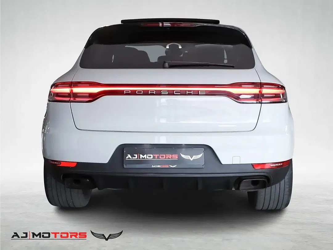 Porsche Macan - Thumbnail 4