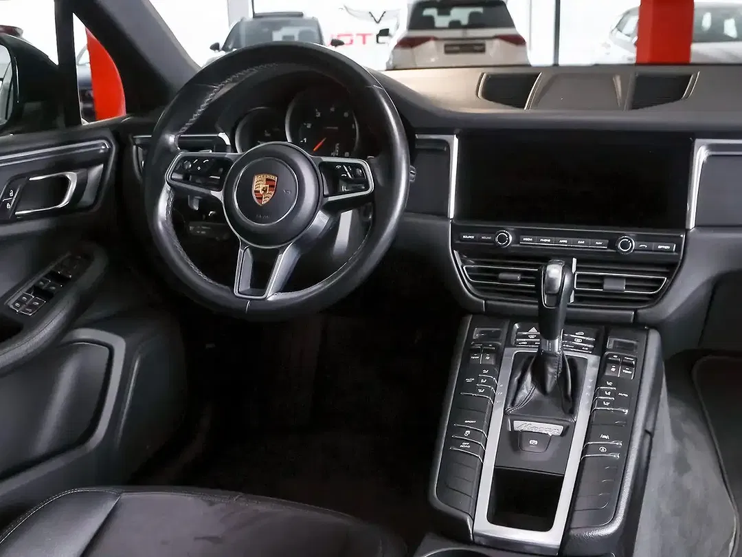 Porsche Macan - Thumbnail 8