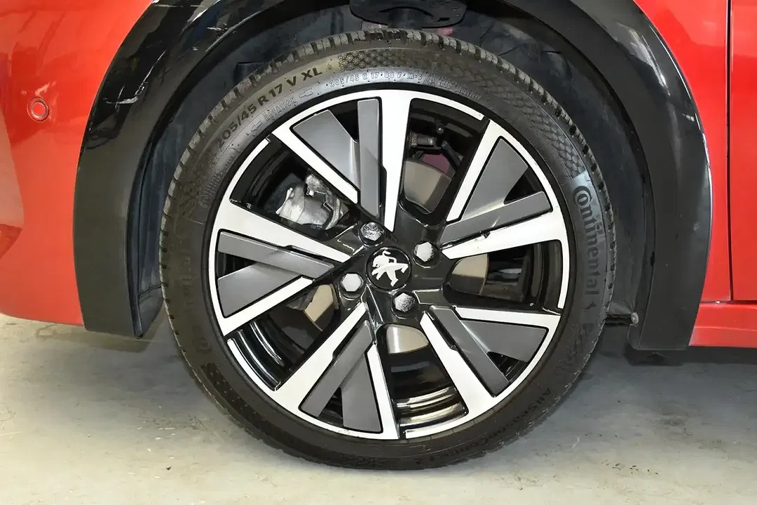 Peugeot 208 GT Line - Thumbnail 10