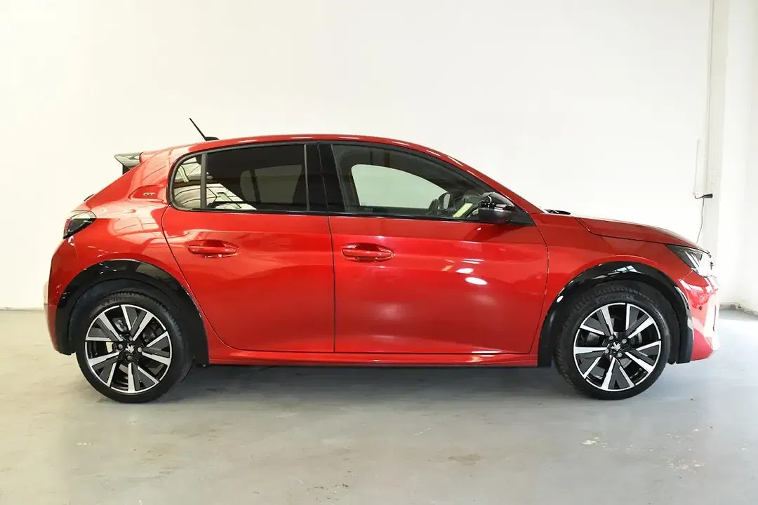Peugeot 208 GT Line - Thumbnail 5
