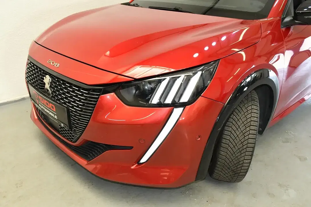 Peugeot 208 GT Line - Thumbnail 9