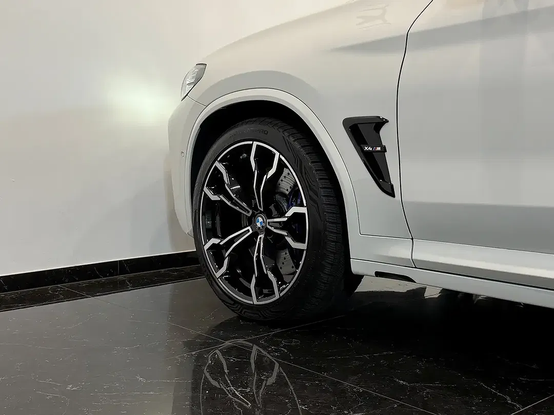 BMW X4 M Competition - Thumbnail 7