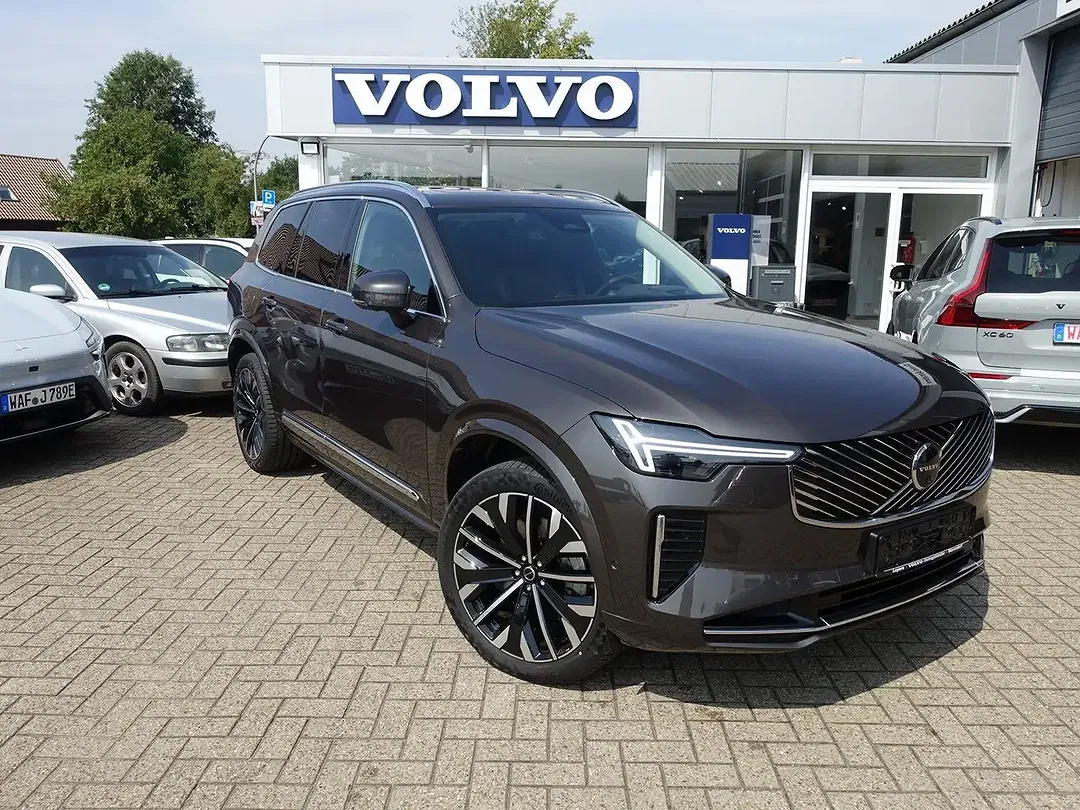 Volvo XC90 T8 PHEV Hybrid AWD Ultra - Thumbnail 3