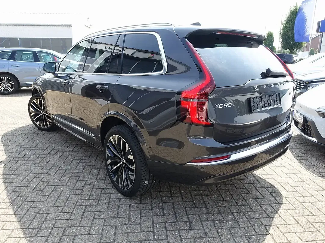 Volvo XC90 T8 PHEV Hybrid AWD Ultra - Thumbnail 4