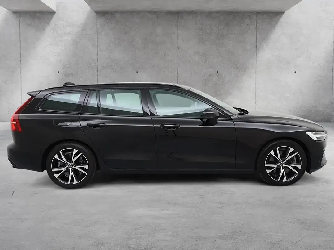 Volvo V60 T8 PHEV Hybrid AWD Recharge R-Design - Thumbnail 4