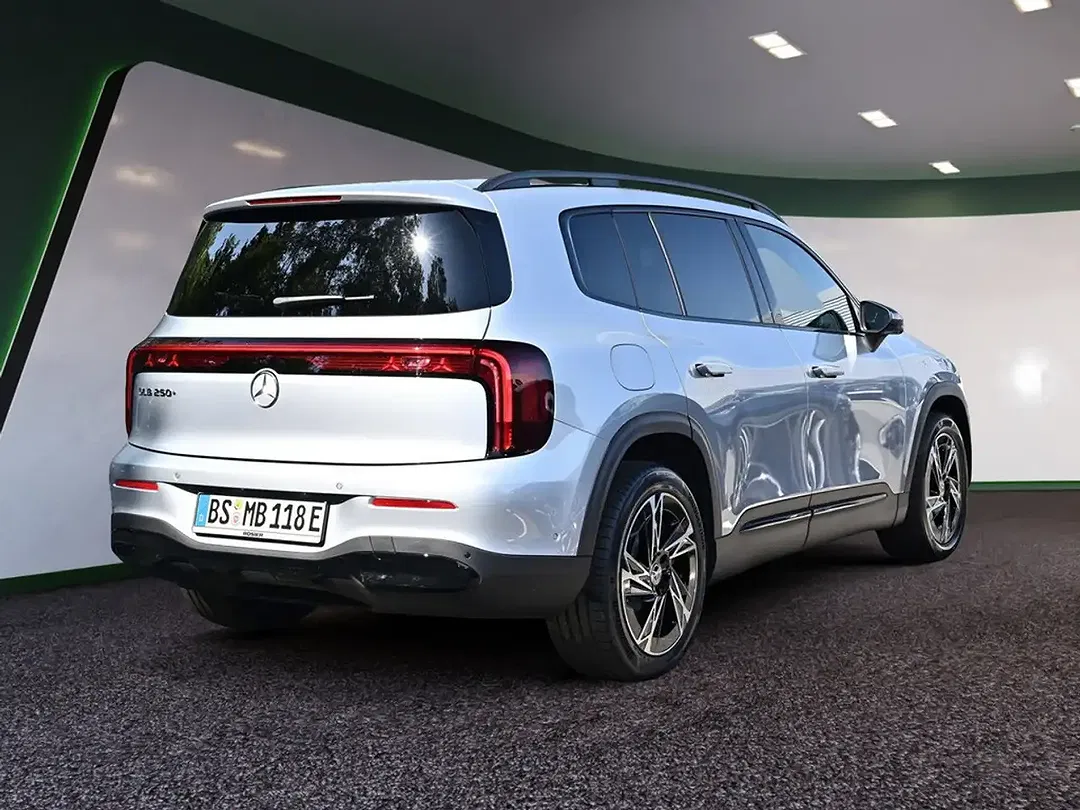 Mercedes-Benz GLB 250 EQ Progressive Night - Thumbnail 4