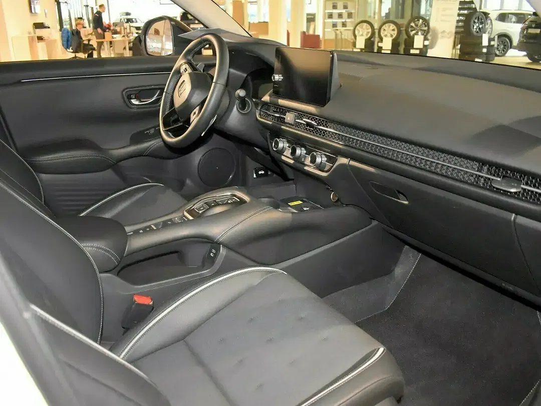 Honda ZR-V e:HEV Sport - Thumbnail 3