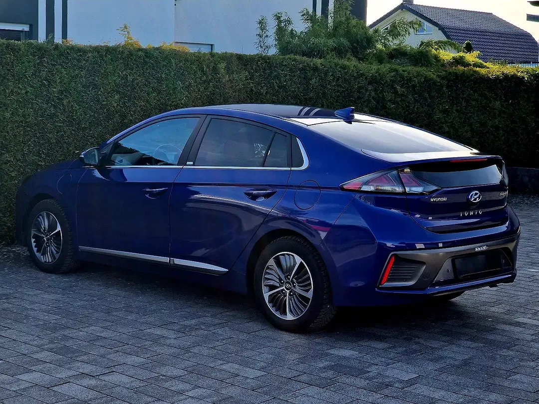 Hyundai IONIQ PHEV Hybrid Style - Thumbnail 5