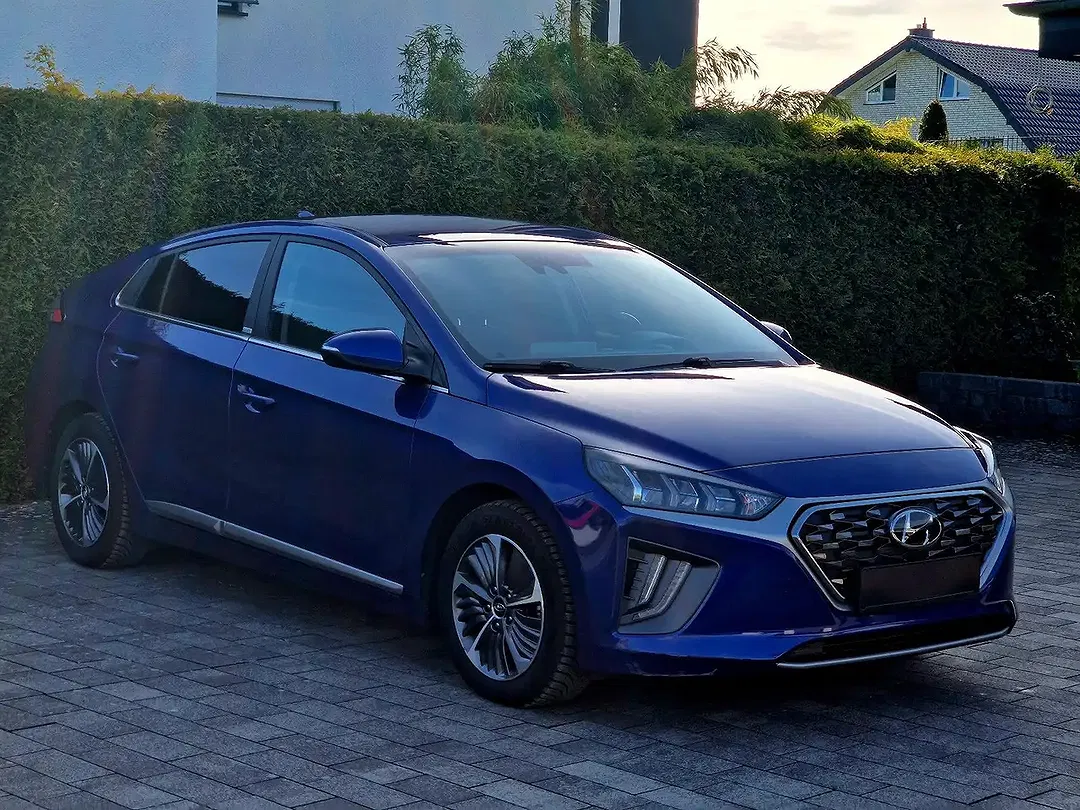Hyundai IONIQ PHEV Hybrid Style - Thumbnail 9