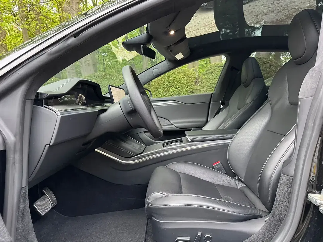 Tesla Model S Plaid Premium - Thumbnail 13
