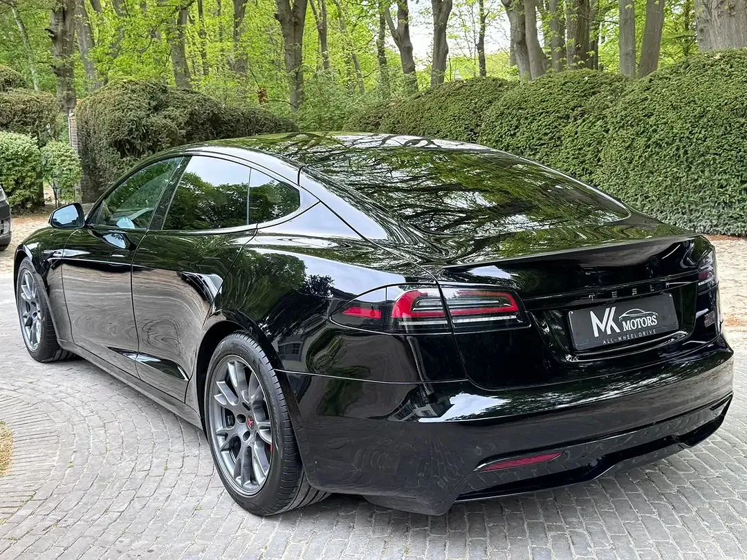 Tesla Model S Plaid Premium - Thumbnail 4
