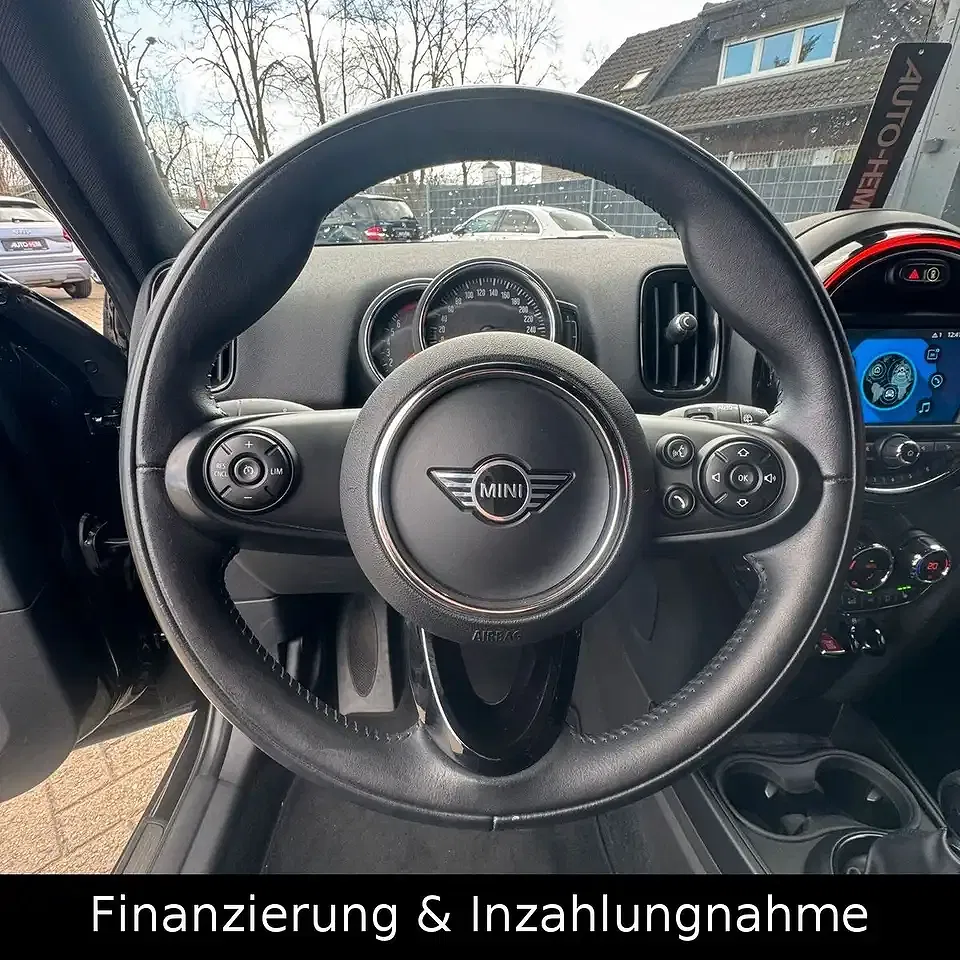 MINI One Countryman - Thumbnail 10