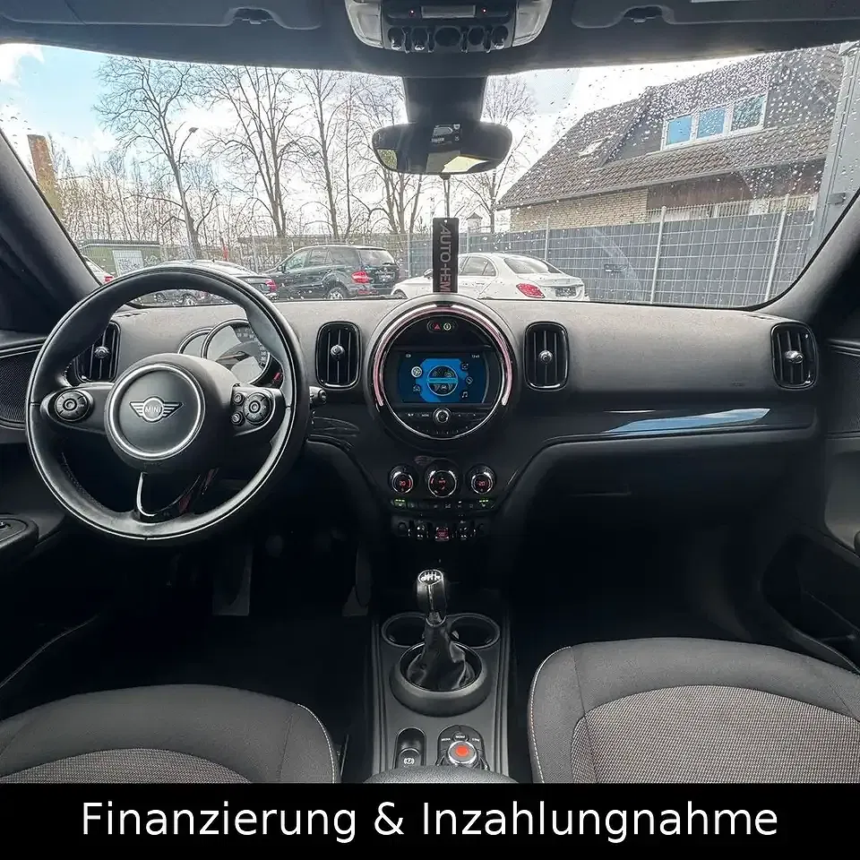 MINI One Countryman - Thumbnail 8