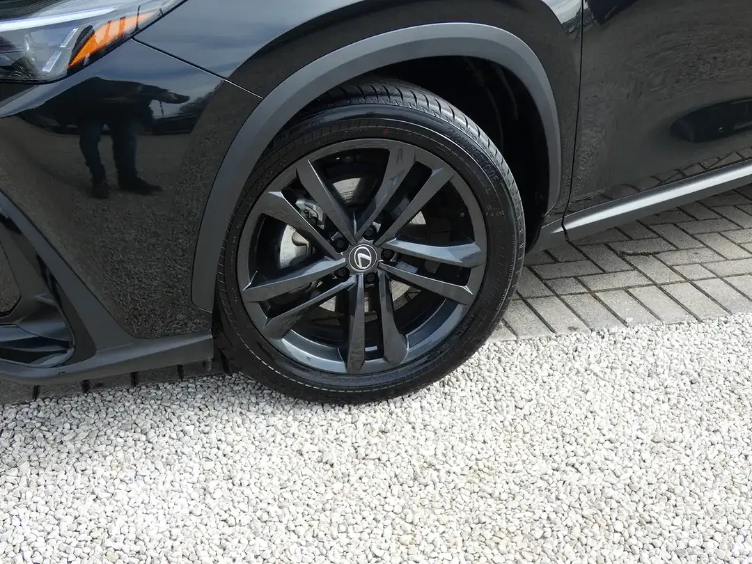 Lexus NX 350h 4x4 Premium - Thumbnail 4