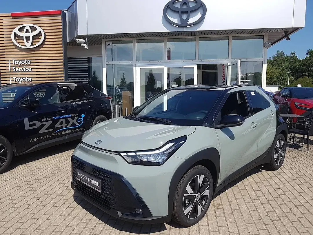 Toyota Aygo X 1.5 Hybrid Teamplayer - Afbeelding 1