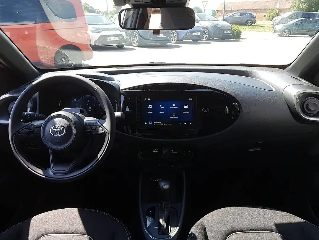 Toyota Aygo X 1.5 Hybrid Teamplayer - Thumbnail 10