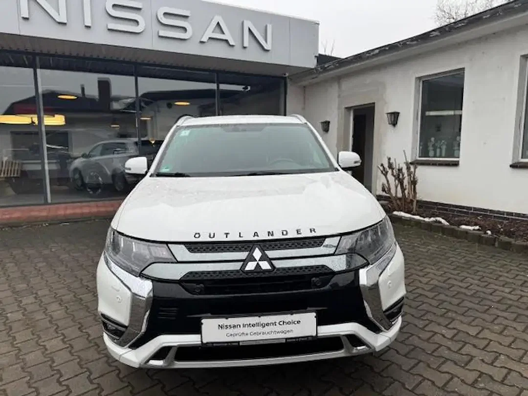 Mitsubishi Outlander PHEV Hybrid 4WD Plus - Afbeelding 1