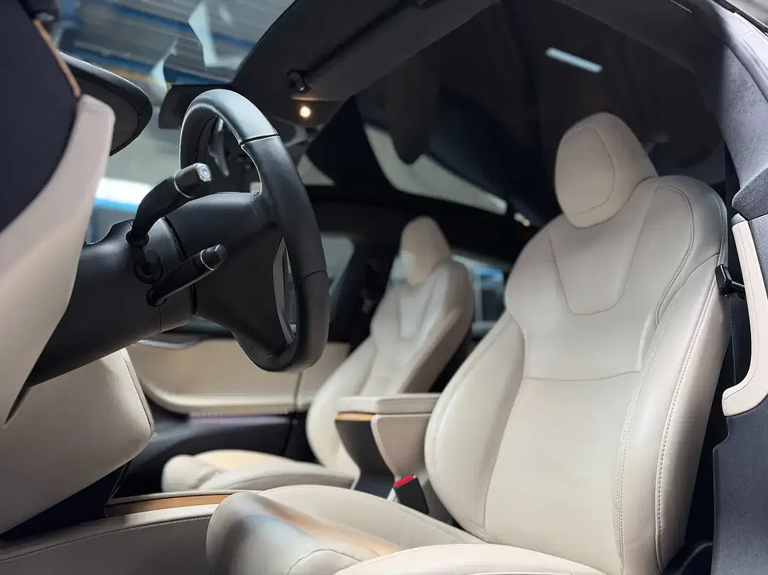 Tesla Model S AWD Long Range - Thumbnail 12
